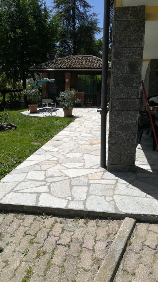 Villa Laura Incisa Scapaccino Bagian luar foto